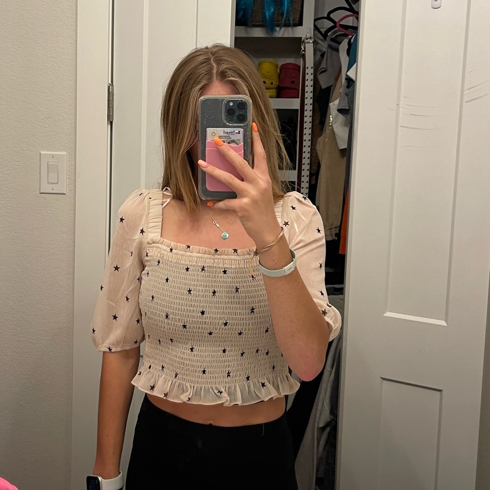 Off White Star Patterned NEW Top